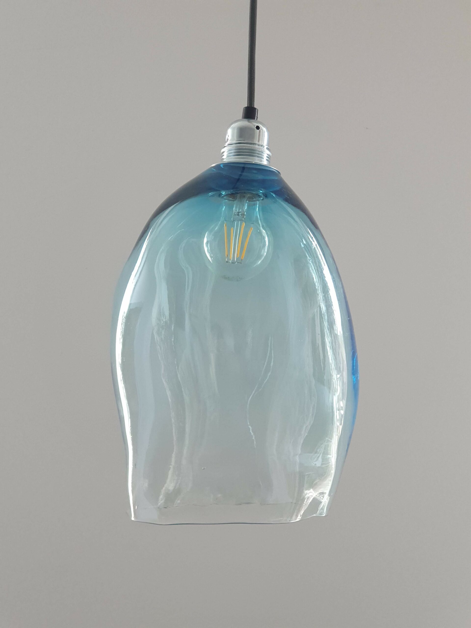 maat bizon cabine kreukel lamp blauw | Design shop Jhh productions